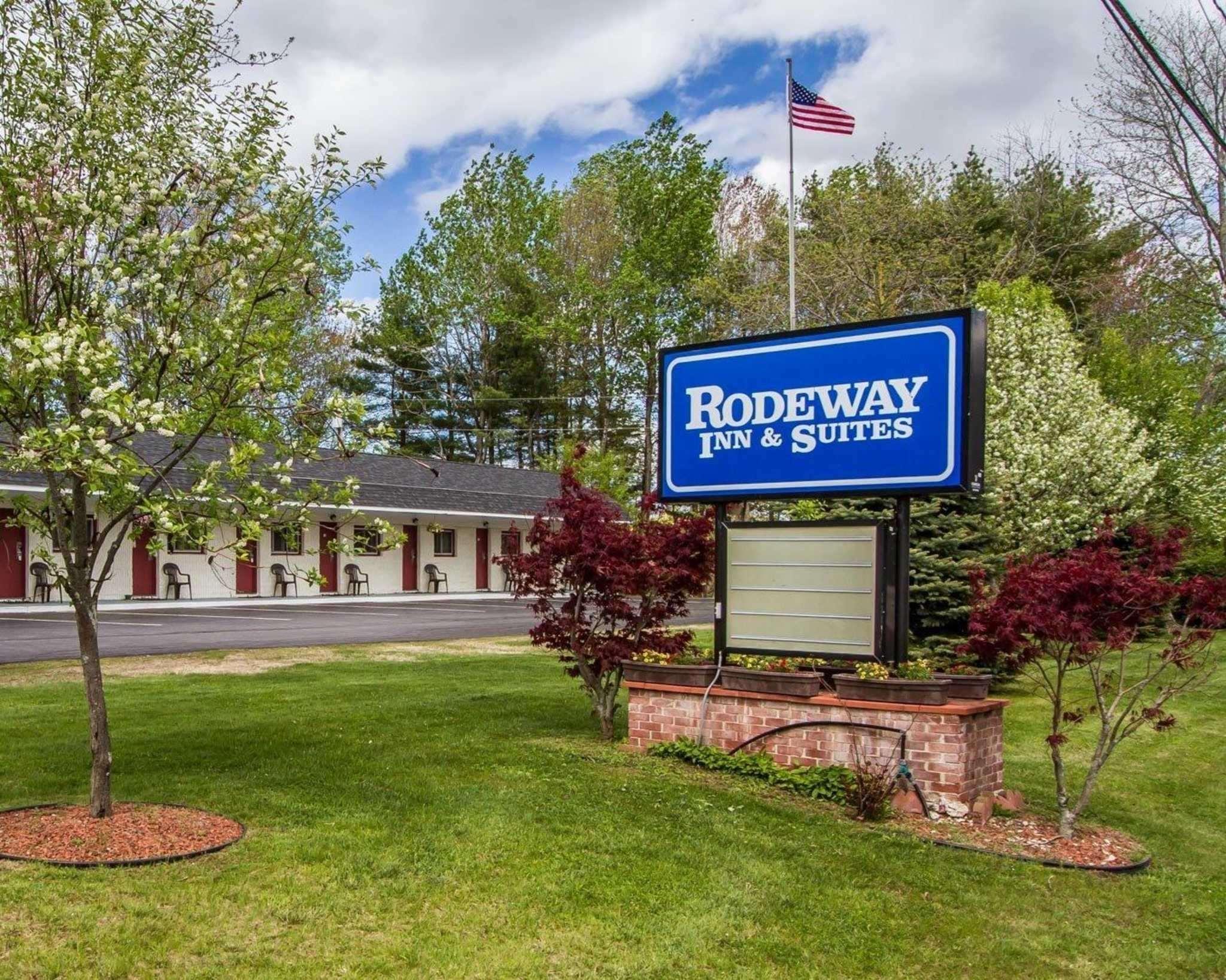 Rodeway Inn & Suites Brunswick Near Hwy 1 Kültér fotó