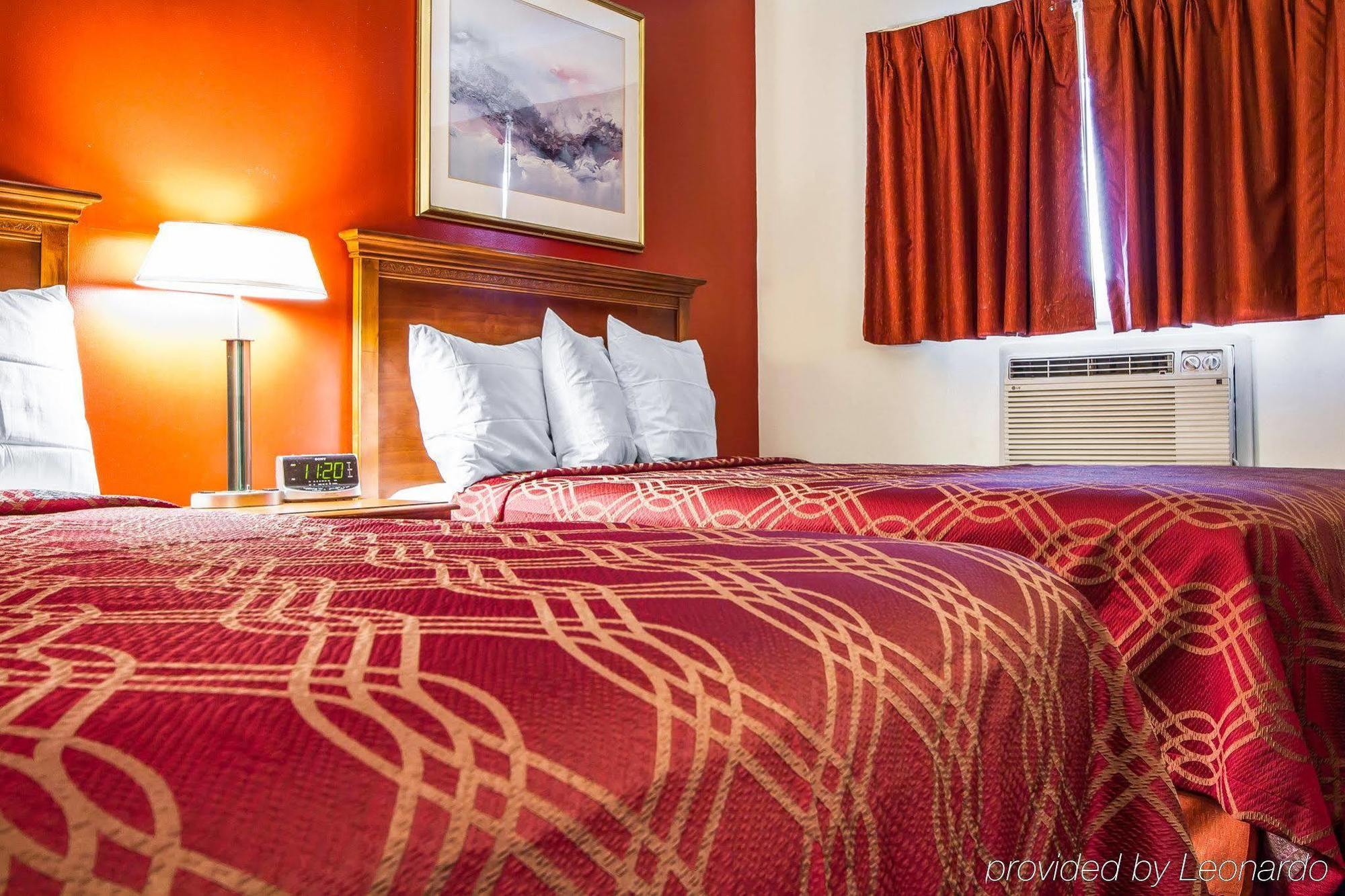 Rodeway Inn & Suites Brunswick Near Hwy 1 Kültér fotó